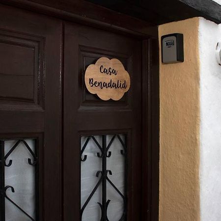 Casabenadalid. Casa Rural Con Piscina. מראה חיצוני תמונה