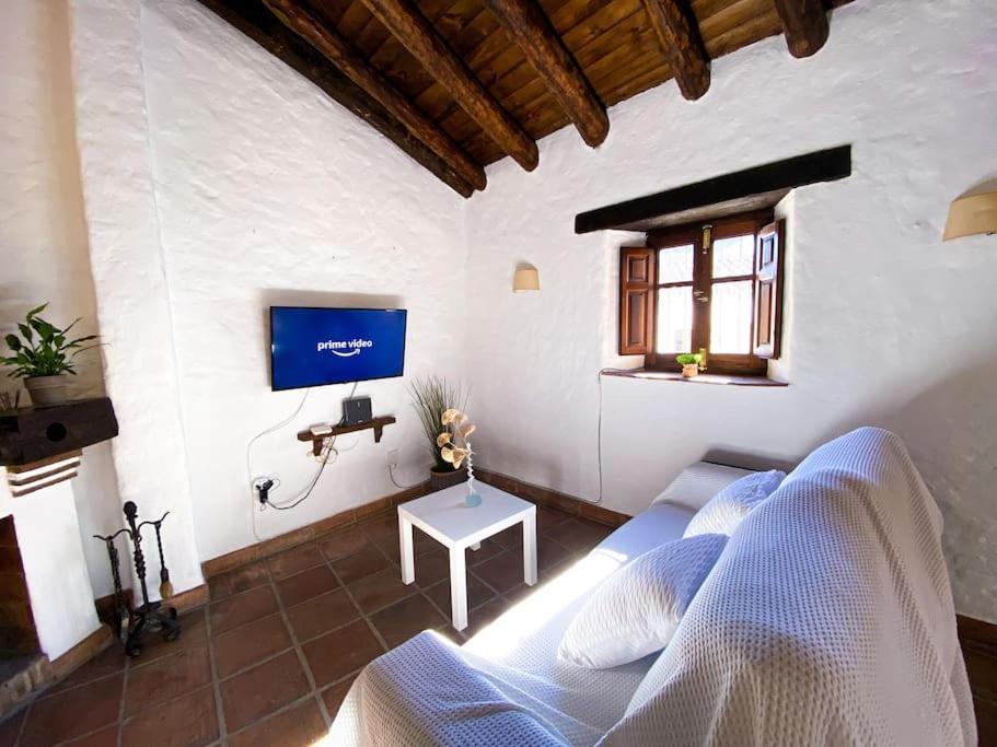 Casabenadalid. Casa Rural Con Piscina. מראה חיצוני תמונה