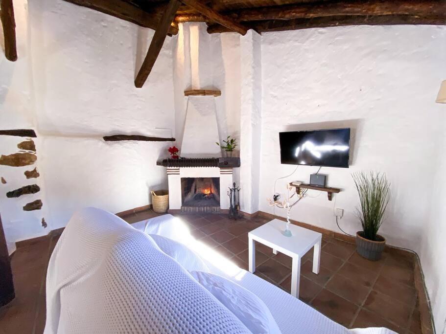 Casabenadalid. Casa Rural Con Piscina. מראה חיצוני תמונה
